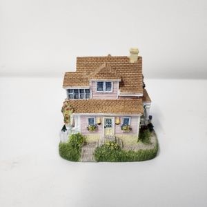 Home of the Artist Anabelle Phillips. 1998 International Resourcing Services Inc